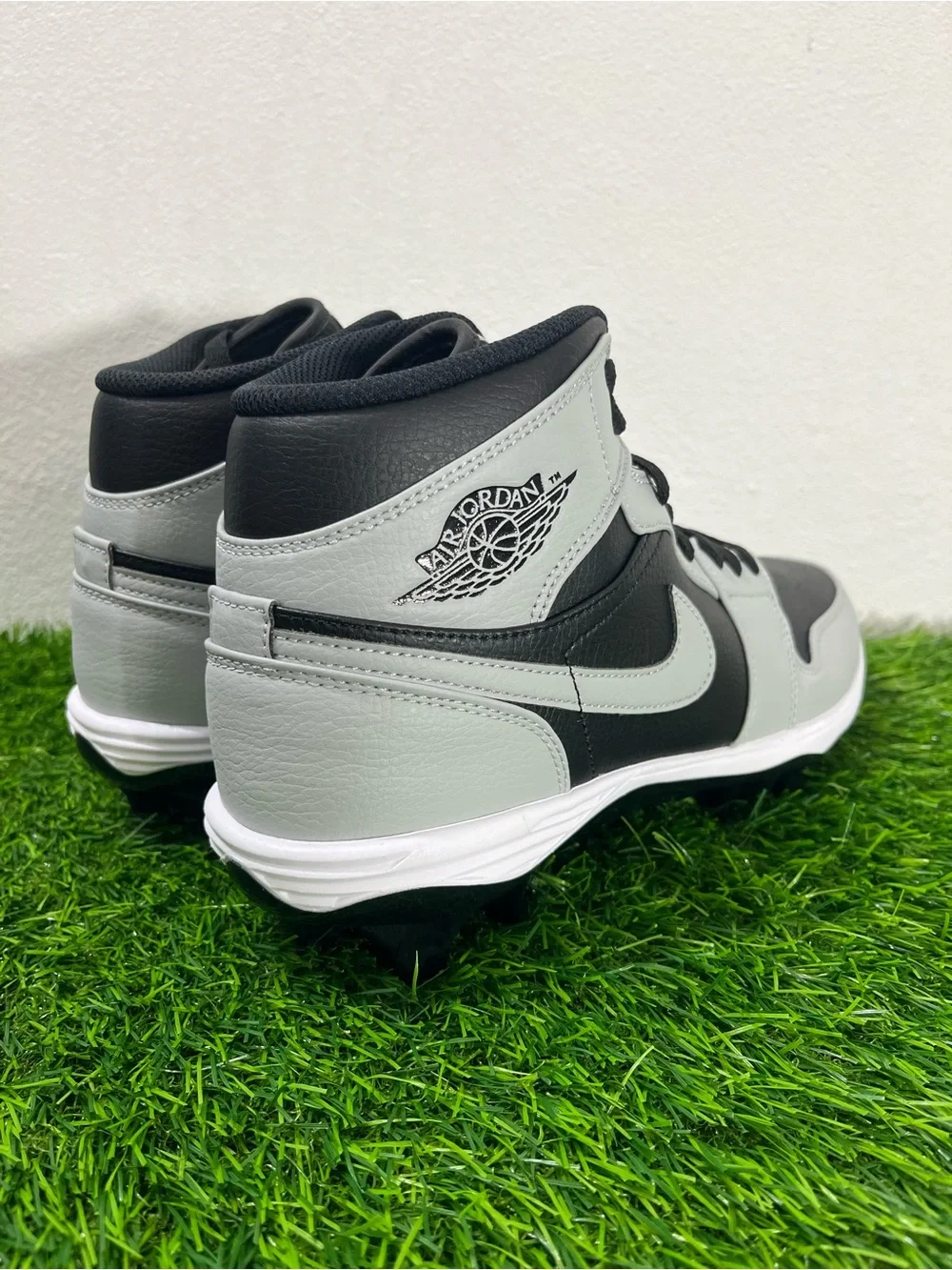Mens Size 10 Nike Air Jordan 1 Mid TD Shadow Black Grey Football FJ6805 002